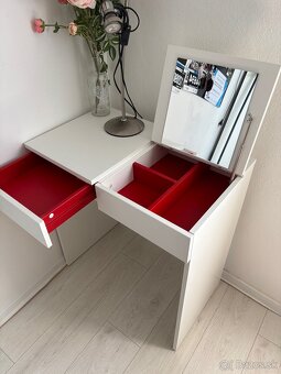 Kosmetický stoleček IKEA - 3