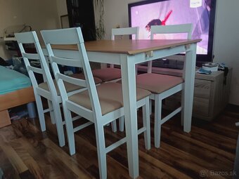 Jedalensky stol + 4 stolicky - 3