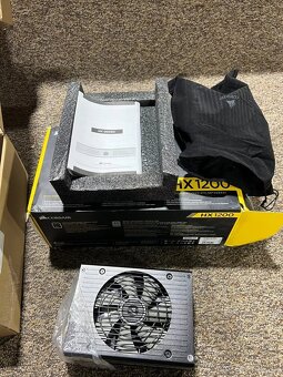 Corsair HX1200 - 3