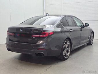 BMW 5 Series M550 M Sport - xDrive - Benzín - 3