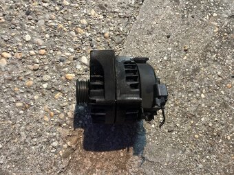 Alternátor BMW f10 - 3