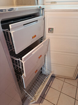 Mraznička Calex - 180 l - 3