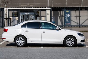 Volkswagen Jetta 1.6 TDi / 77 kW / 2013 - 3