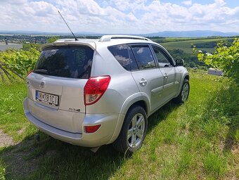 RAV4 2.2 dízel - 3