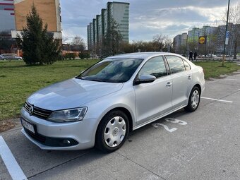 Volkswagen Jetta sedan 1.6 TDI, Diesel - 3