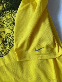Nike Dri-Fit Yellow Running Shirt | Cool Graphic | Size M - 3
