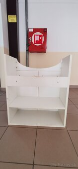 Skrinka s umývadlom - 3