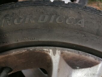 215/50 r17 - 3