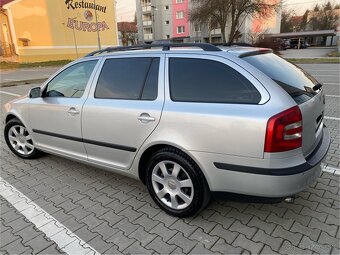 ŠKODA OCTAVIA COMBI 2.0 TDI 103KW ELEGANCE - 3