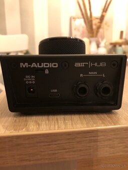 M-Audio AIR Hub USB zvuková karta - 3