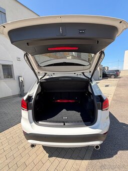 BMW X1 sDrive18d, r.v. 2021, 110kW, 79 000km. biela farba - 3