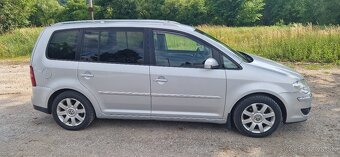 Volkwagen Touran - 3