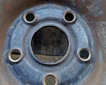 Plechove disky original VW R15 6J 5x112 ET47 - 3