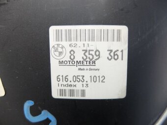 Kúpim budíky pre BMW e34 520I automat - 3