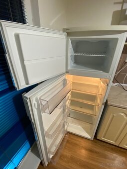 Predám chladničku s mrazničkou Electrolux - 3