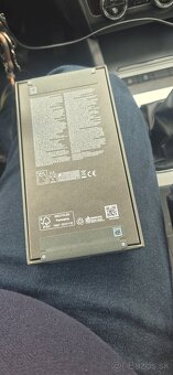 Predám Samsung S25 fe 8GB 128GB - 3