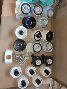 Predam svietidla, lustre, objimky, ziarovky - 3