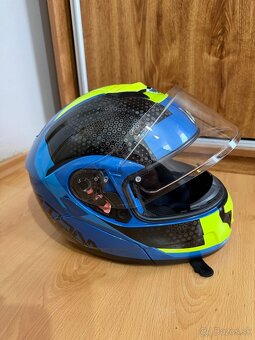 Výklopná helma - 3