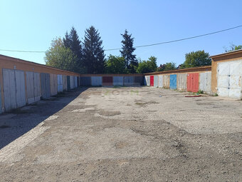 Pavlovičovo nám. - murovaná, zrekonštruovaná garáž, 18 m2 - 3
