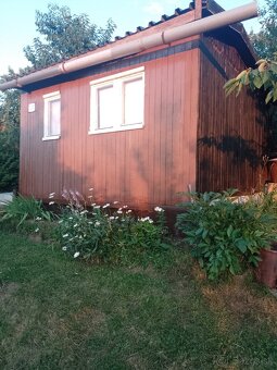 Pozemok s chatkou - 3