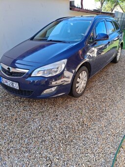 Predám opel astra 2012 - 3