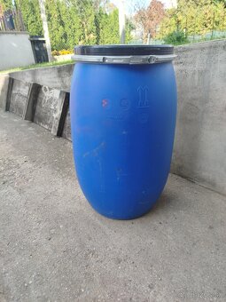 Plastové sudy - 3