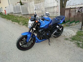 YAMAHA FZ1 - 3