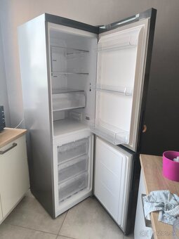 Chladnička Whirlpool WNF8 T20 X - 3