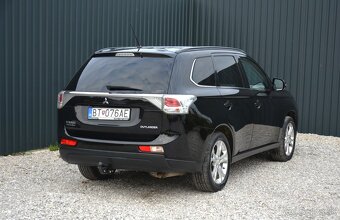 Mitsubishi Outlander 2.20 SR. voz, 7miestne - 3
