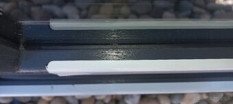 Predám okna : 138x105 antracit/biela a 75x175 antracit 3sklo - 3