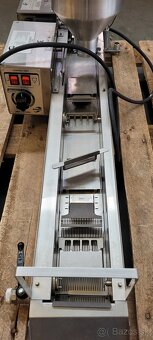 Donutkovač PROFI PRF-11/1200 automat - 3