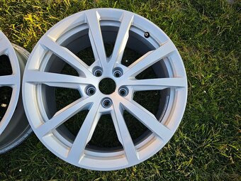 5X112 R18 8,0J ET29 KOVANÉ ALU DISKY AUDI - 3