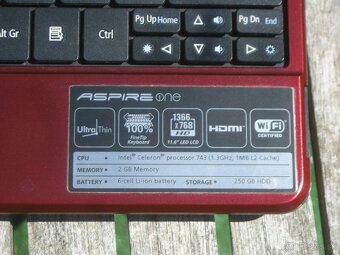 Acer Aspire One INTEL Celeron 743 1.3GHz 11.6" - 3