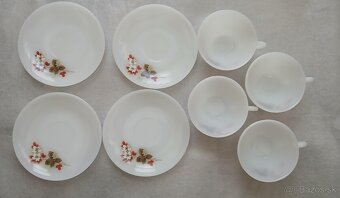 Predám 4ks  Arcopalové opálové šálky a podšalky - 3