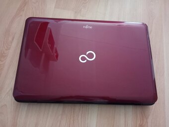 predám Fujitsu Lifebook A531 - 4gb ram - 250gb hdd - 3
