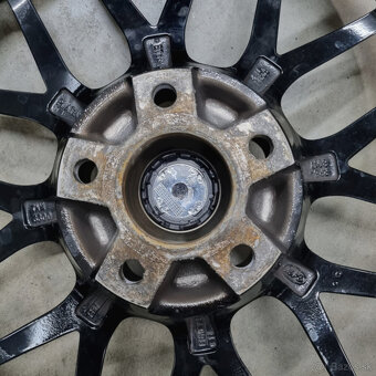 Hliníkové disky 5x112 R17 8J ET35 - 3