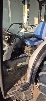 Traktor NEW HOLLAND T4.95F - 3