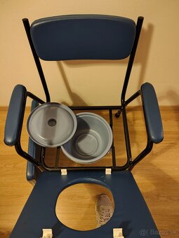 Toaletna stolicka - 3