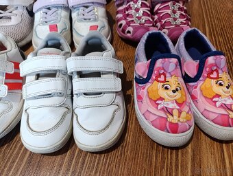 Tenisky Adidas 24-25-26 super stav - 3