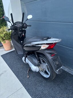 Honda SH 150i - 3