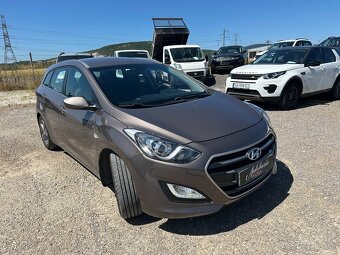 Hyundai i30 CW 1.6i CRDi VGT Family - 3