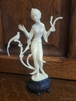 Čínska soška umelá hmota - 3