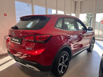 MG ZS Hybrid+ EMOTION - 3