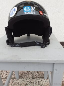 Lyžiarská prilba. - 3