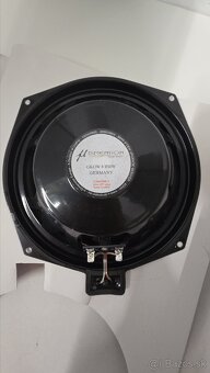 Subwoofer pod sedadlo BMW - 3