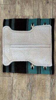 Westernová podsedlovka - 3