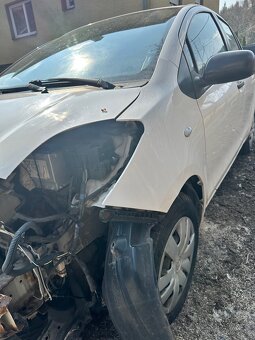 Predam toyotu yaris 1.0. - 3