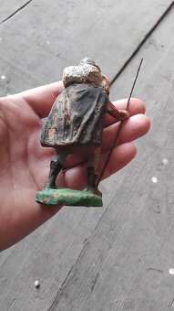 Starožitná figurka z Betlehema - 3