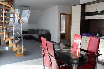 3. izb. mezonet v úplnom centre Žiliny s parkovaním vo dvore - 3