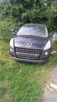Rozpredám peugeot 3008 1.6hdi 84kw rv13 9HD - 3